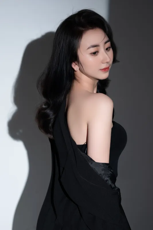 Nhi